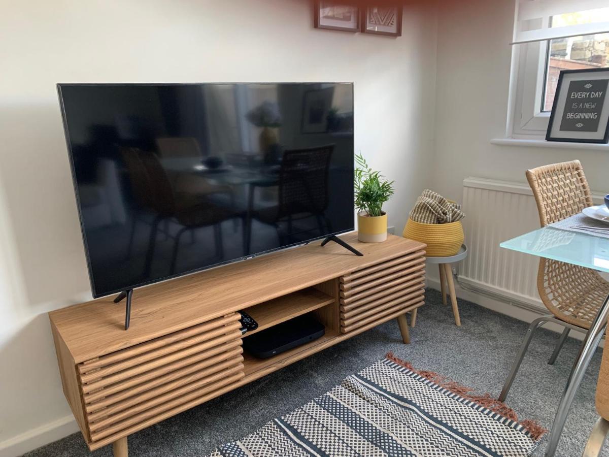 The Hideaway, Calm, Cozy, Dog Friendly Retreat Daire Cheltenham Dış mekan fotoğraf
