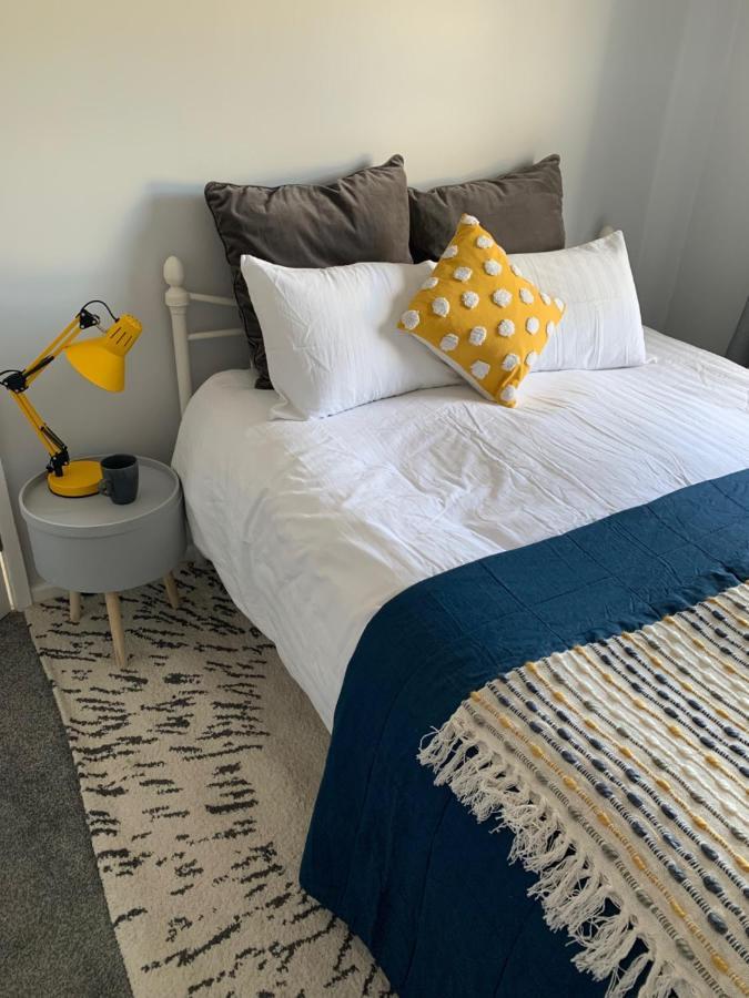 The Hideaway, Calm, Cozy, Dog Friendly Retreat Daire Cheltenham Dış mekan fotoğraf